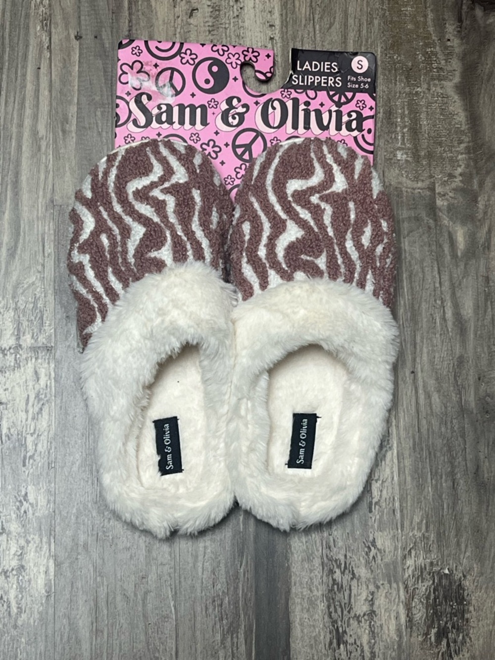 Women's Mauve Zebra Faux-Fur Slip-On Slippers